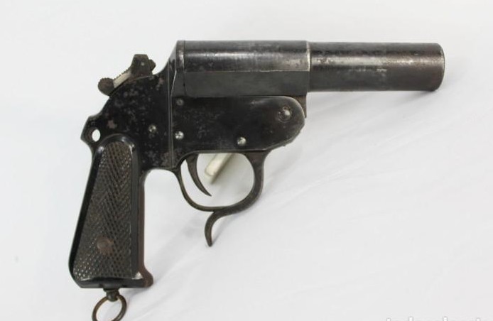 Pistola de señales Coruña  Mod. 1943.